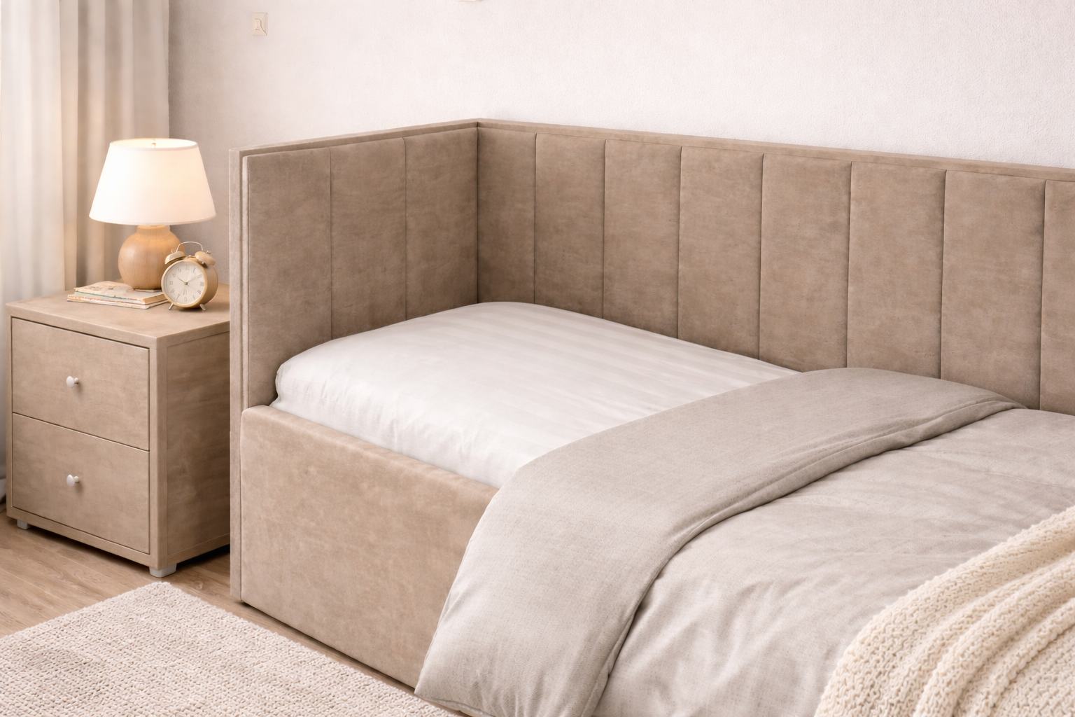 Детская кровать Амелия в детской комнате